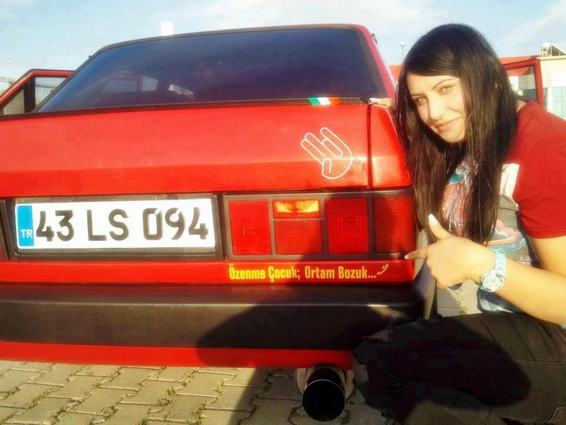Bu da Gürkanın "Tofaş" qızları - FOTO