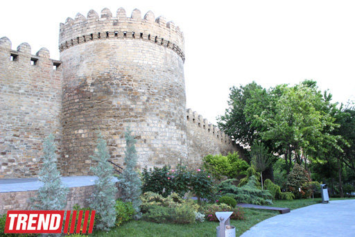 Bakının incisi: Filarmoniya bağı - FOTOSESSİYA
