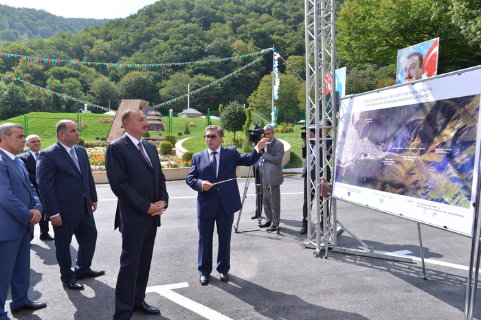 Prezident İlham Əliyev: "Biz bütün dövrlərdə, müstəqilliyin son 20 ili ərzində inamla irəliyə gedirik, öz gücümüzü artırırıq, iqtisadiyyatımızı gücləndiririk" - YENİLƏNİB - FOTO