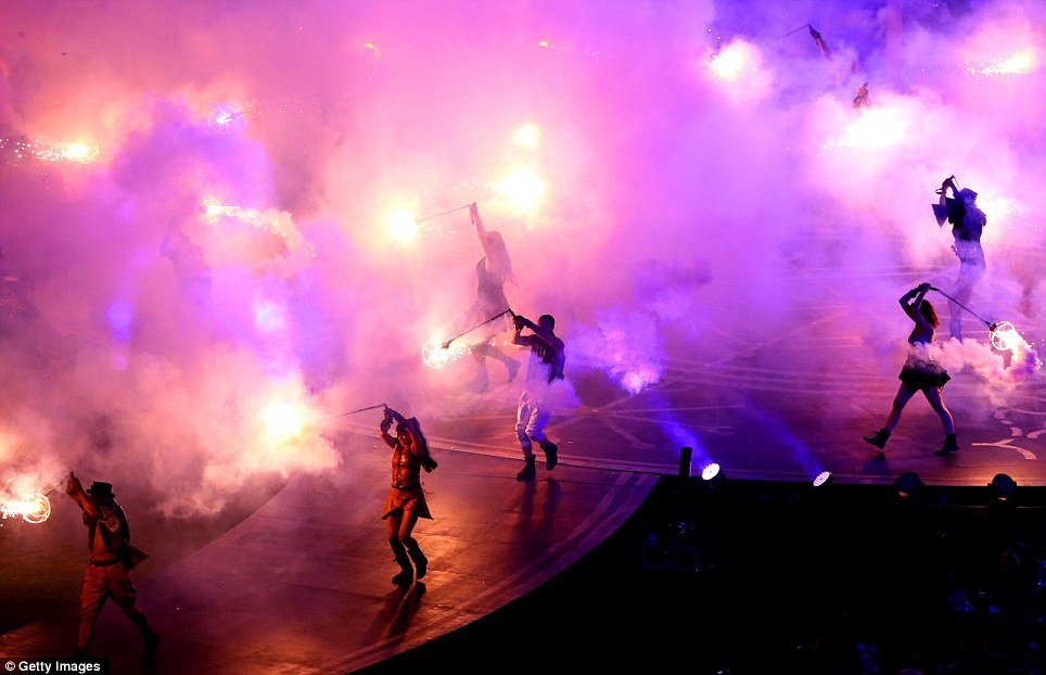Paralimpiada-2012 başa çatdı: Londonda alov festivalı - FOTO