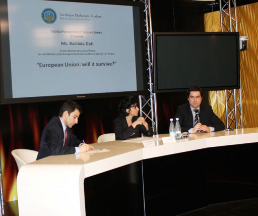 Fransanın sabiq ədliyyə naziri Azərbaycan Diplomatik Akademiyasında çıxış edib – FOTO