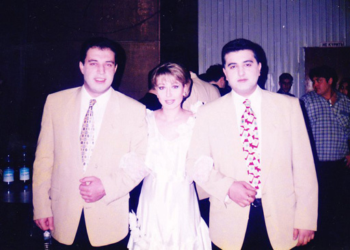 "Bakılı oğlanlar"ın yeganə xanımı ad gününü qeyd edir - FOTOSESSİYA