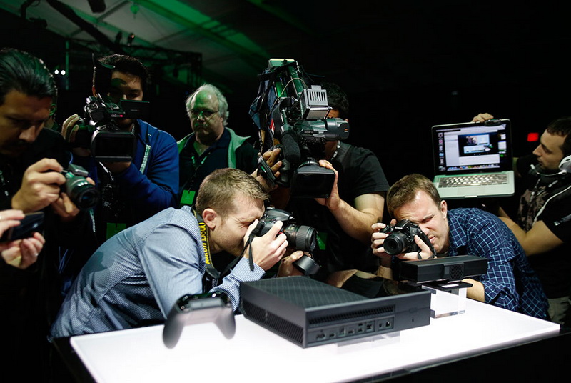 Tanış olun: yeni Xbox One - FOTO