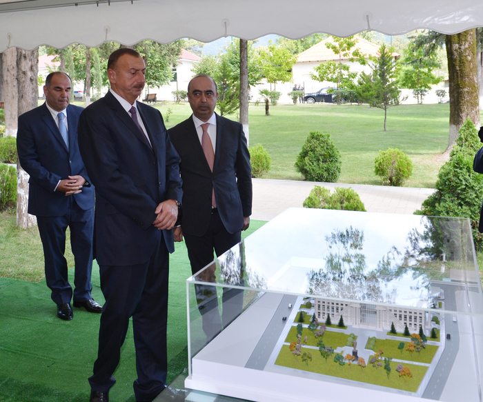 Prezident İlham Əliyev: "Biz bütün dövrlərdə, müstəqilliyin son 20 ili ərzində inamla irəliyə gedirik, öz gücümüzü artırırıq, iqtisadiyyatımızı gücləndiririk" - YENİLƏNİB - FOTO