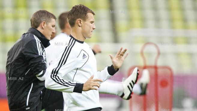 "Avro-2012": Almanlar çətin yunan müdafiəsini yara biləcəklərmi? - FOTOSESSİYA