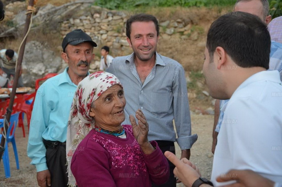 Ermənilər türk məmurlara iftar süfrəsi açdılar - FOTO