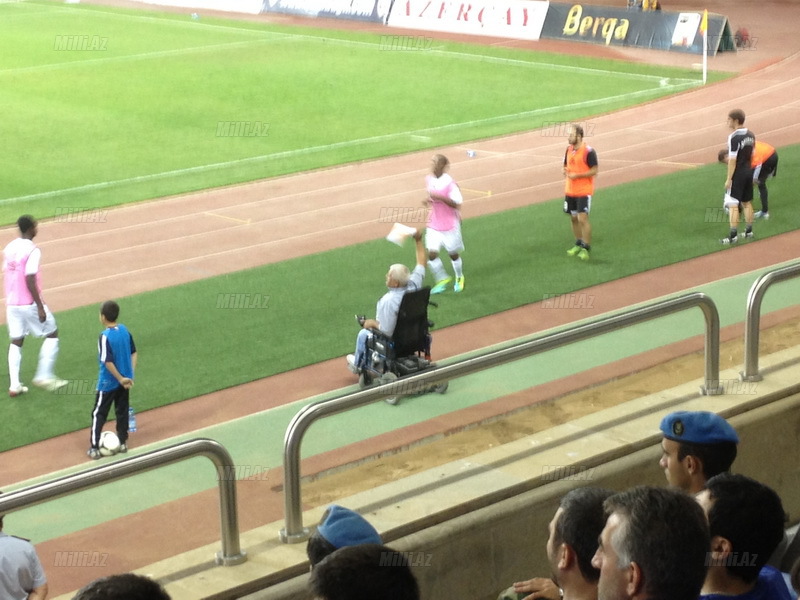 "Qarabağ"ın zəfərinə o da baxdı: ən sadiq azarkeş - FOTO