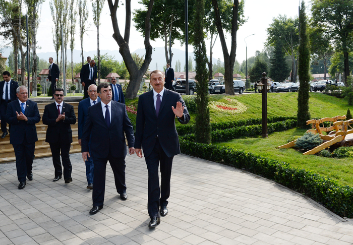 Prezident İlham Əliyev: "Biz bütün dövrlərdə, müstəqilliyin son 20 ili ərzində inamla irəliyə gedirik, öz gücümüzü artırırıq, iqtisadiyyatımızı gücləndiririk" - YENİLƏNİB - FOTO