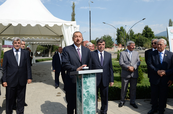Prezident İlham Əliyev: "Biz bütün dövrlərdə, müstəqilliyin son 20 ili ərzində inamla irəliyə gedirik, öz gücümüzü artırırıq, iqtisadiyyatımızı gücləndiririk" - YENİLƏNİB - FOTO