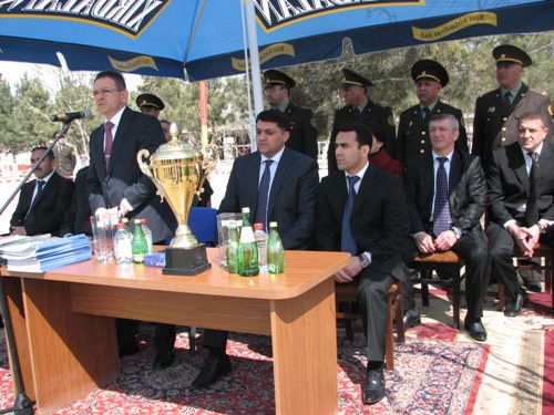 Məhkumlar “Neftçi”nin veteranlarına məğlub oldular – FOTO