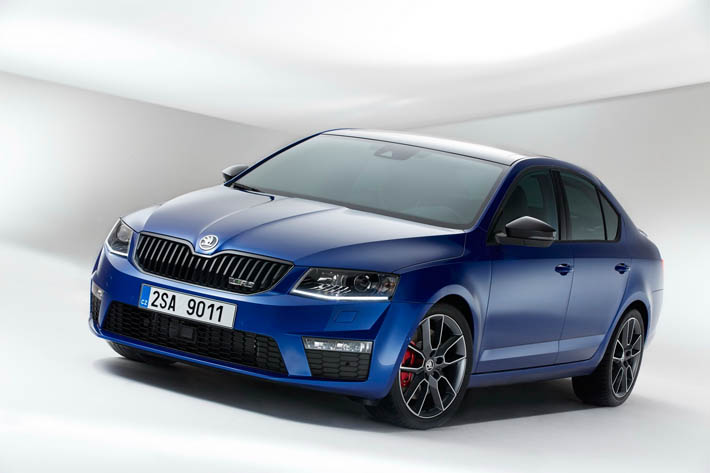 Skoda-nı yüklədilər - FOTO