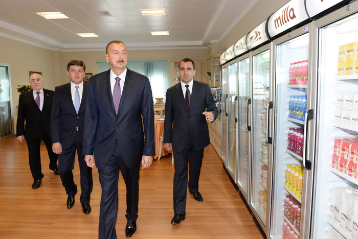 Prezident İlham Əliyev: "Biz bütün dövrlərdə, müstəqilliyin son 20 ili ərzində inamla irəliyə gedirik, öz gücümüzü artırırıq, iqtisadiyyatımızı gücləndiririk" - YENİLƏNİB - FOTO