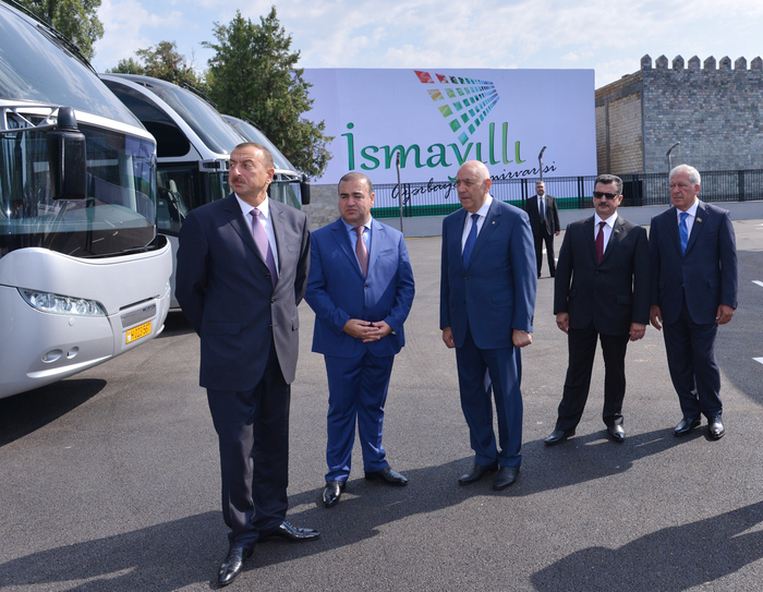 Prezident İlham Əliyev: "Biz bütün dövrlərdə, müstəqilliyin son 20 ili ərzində inamla irəliyə gedirik, öz gücümüzü artırırıq, iqtisadiyyatımızı gücləndiririk" - YENİLƏNİB - FOTO