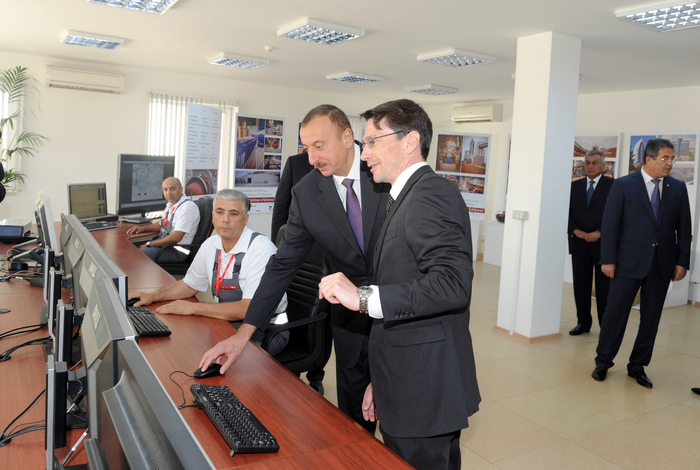 Prezident İlham Əliyev: "Azərbaycanda qeyri-neft sektorunun inkişafına çox böyük diqqət göstərilir" - YENİLƏNİB - FOTO