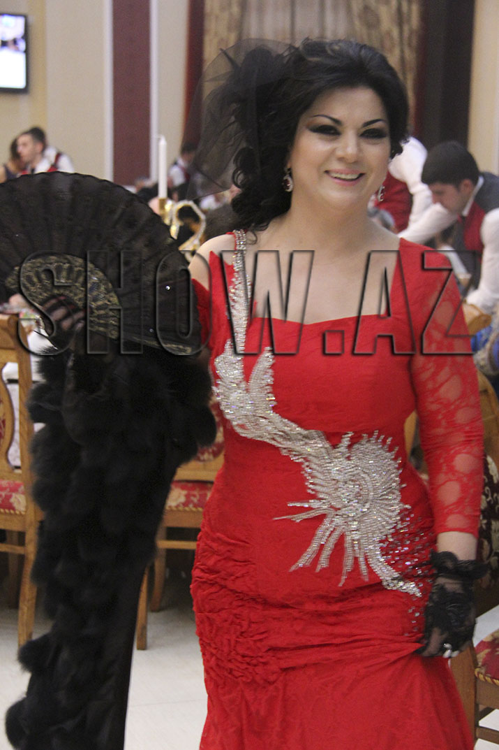 Təranə Qumral qızına toy elədi - YENİLƏNİB - VİDEO - FOTOSESSİYA