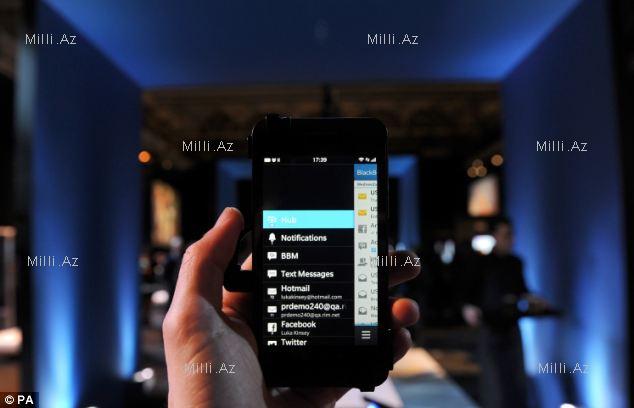 BlackBerry yeni smartfonlarını təqdim etdi - FOTO - VİDEO