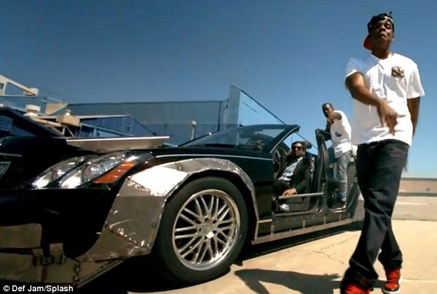 Bir klip üçün 300 minlik "Maybach"ı heç etdilər - VİDEO - FOTO