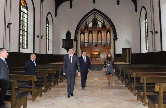 Prezident İlham Əliyev Filarmoniyanın kamera və orqan musiqisi zalı binasının təmir və bərpa işlərindən sonra açılışında iştirak edib - FOTO