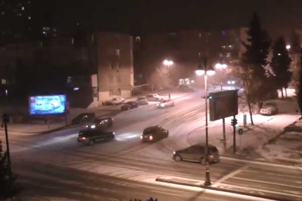 Qar bakılıları yolda qoydu - YENİLƏNİB - VİDEO - FOTOSESSİYA