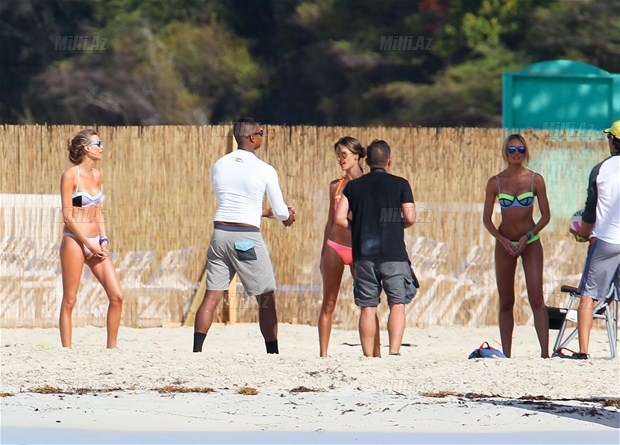 Məşhur gözəllər bir arada - FOTO