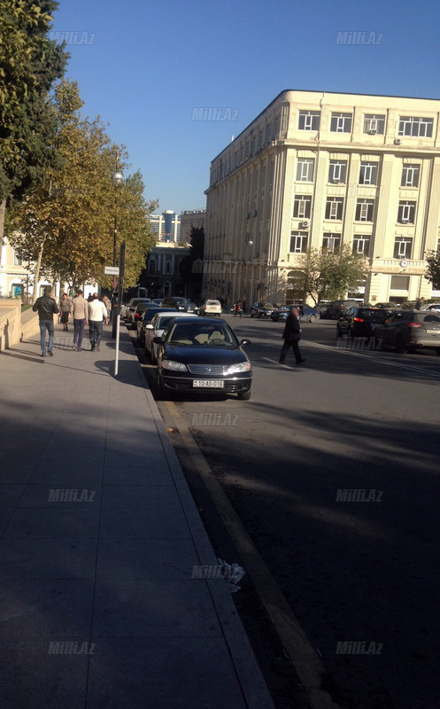 Azərbaycanda dəbdəbəli məmur nömrələri - pullarını kim ödəyir? - FOTO