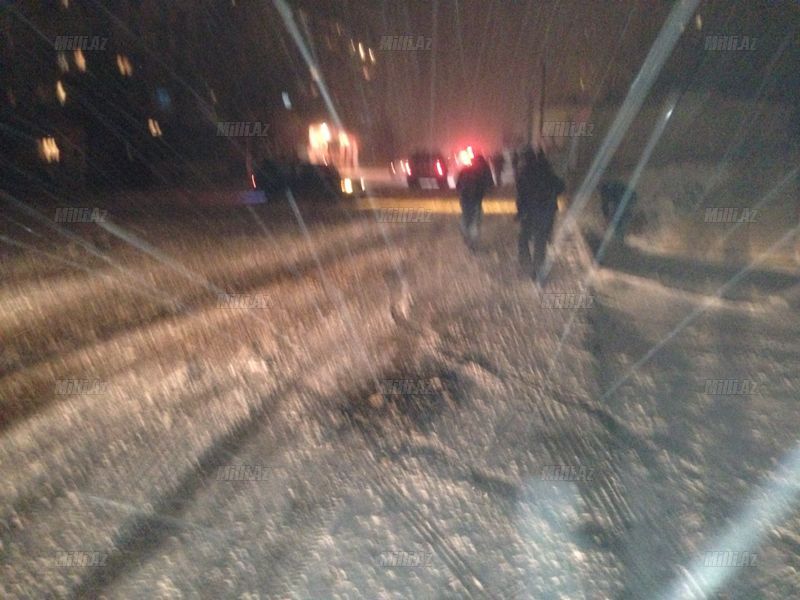 Qar bakılıları yolda qoydu - YENİLƏNİB - VİDEO - FOTOSESSİYA