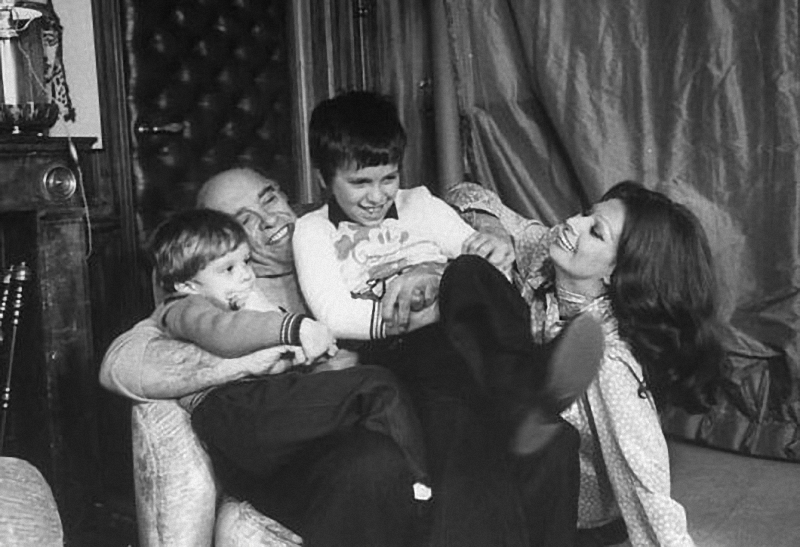 Sofi Loren: ən gözəl italyan xanım - FOTO