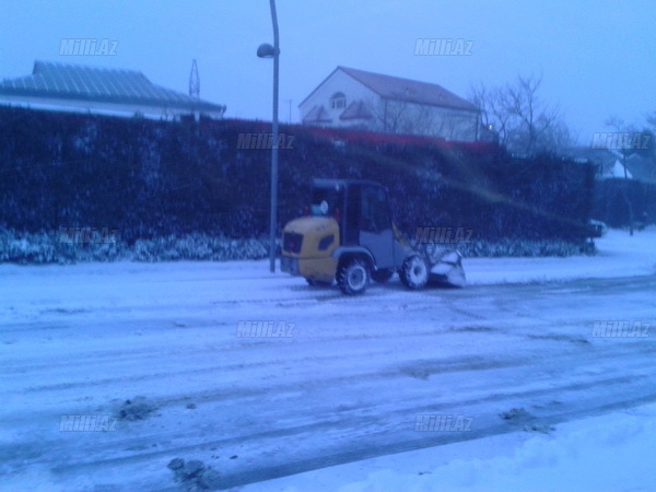 Bakıya güclü qar yağır - YENİLƏNİB - VİDEO - FOTOSESSİYA