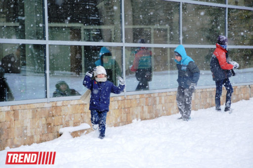 Bakı ağ libasa büründü - FOTOSESSİYA