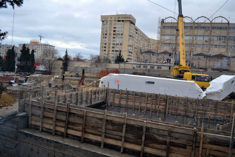 Bakıda yeni tikilən metro stansiyası - FOTOSESSİYA