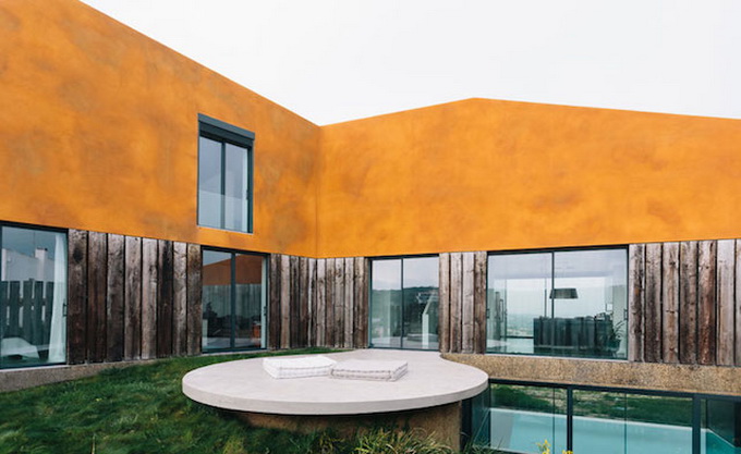 Böyük hovuzlu villa - FOTO