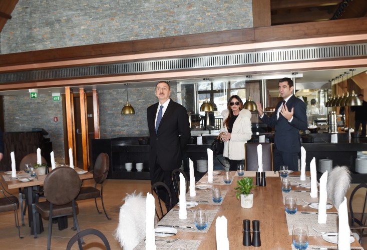 Prezident İlham Əliyev və xanımı Mehriban Əliyeva "Şahdağ" kompleksində "Park Chalet" oteli və 1 nömrəli kanat və xizək enişinin açılışında iştirak ediblər - YENİLƏNİB - FOTO