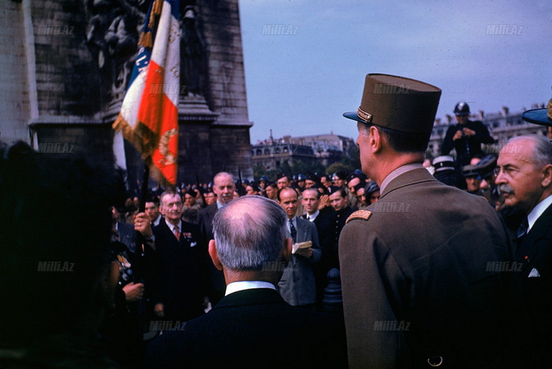 Azadlığa qovuşmuş Paris - FOTO