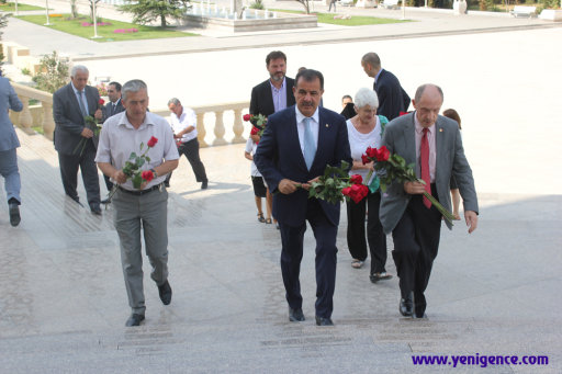 Andorranın ilk baş naziri Azərbaycanda - FOTO