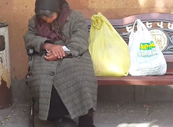 Ermənilər acından ölməmək üçün hər yola əl atırlar - FOTO