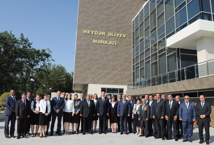 Prezident İlham Əliyev: "Azərbaycan öz sürətli inkişaf dövrünü yaşayır və ölkədə böyük quruculuq işləri aparılır" - YENİLƏNİB - FOTO