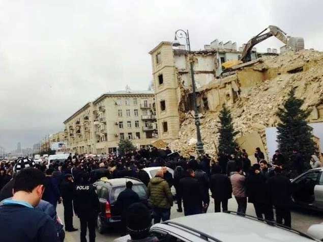 Bakıda binanın uçması nəticəsində ölənlərin kimliyi bilindi - YENİLƏNİB - VİDEO - FOTO