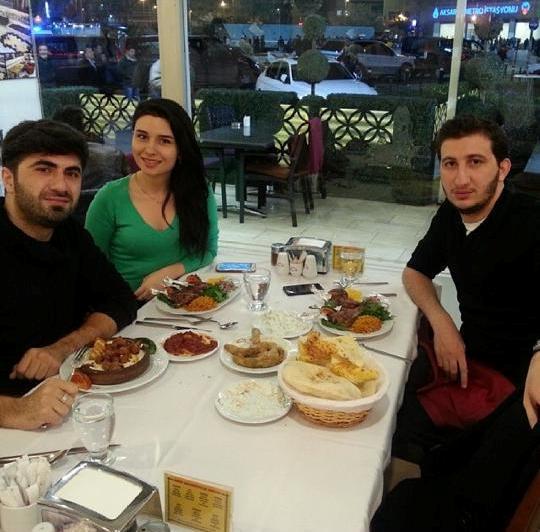 Zaur, Günay və qızı istirahətdə - FOTO