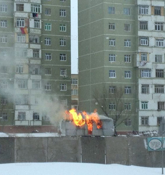 Qarlı gündə güclü yanğın - FOTO