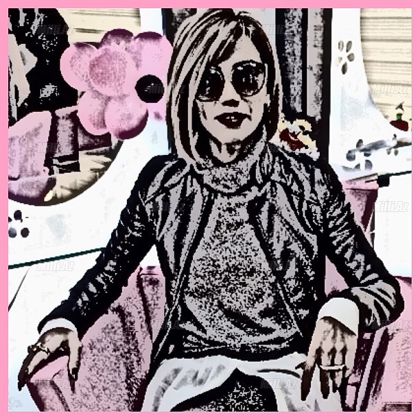 Röyanın paradoksal şəkli yayıldı - FOTO