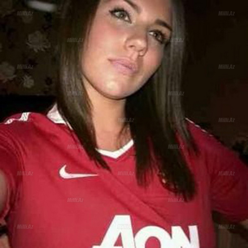 Erotik xanımların futbol çılğınlığı - FOTOSESSİYA