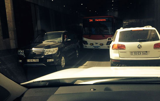 Bakıda daha bir avtobus rüsvayçılığı - FOTO