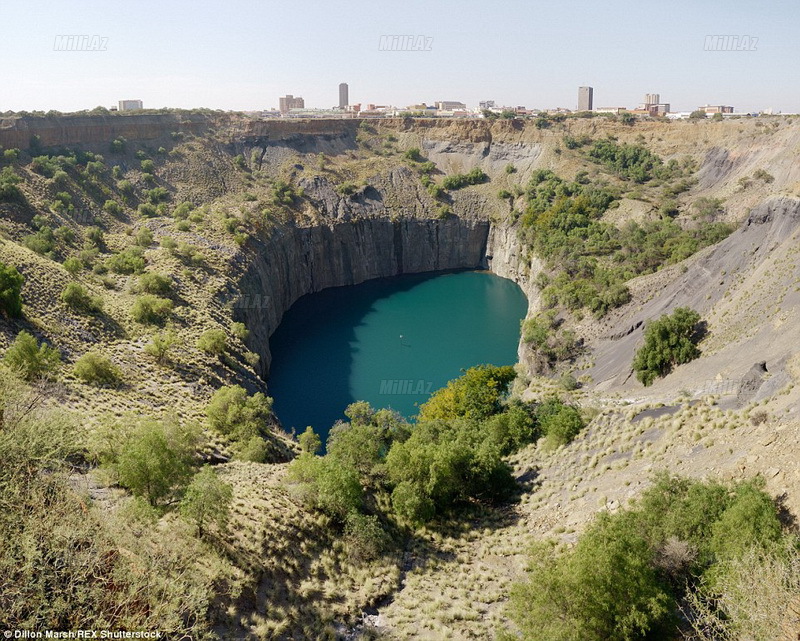 Nəhəng şaxta və oradan çıxarılan almaz - FOTO