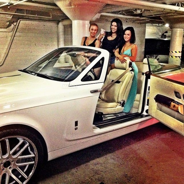 İranlı milyonçunun İnstagram "partlayış"ı - FOTO