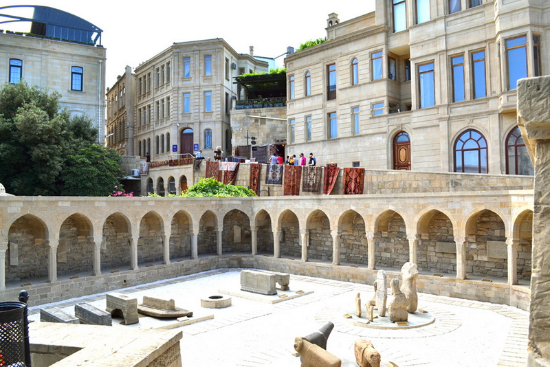 Bakının canlı tarixi - FOTO