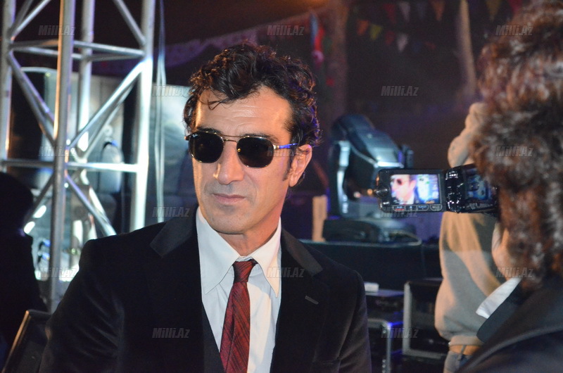 "Ayna" qrupu Azərbaycanda qaydaları pozdu - VİDEO - FOTOSESSİYA