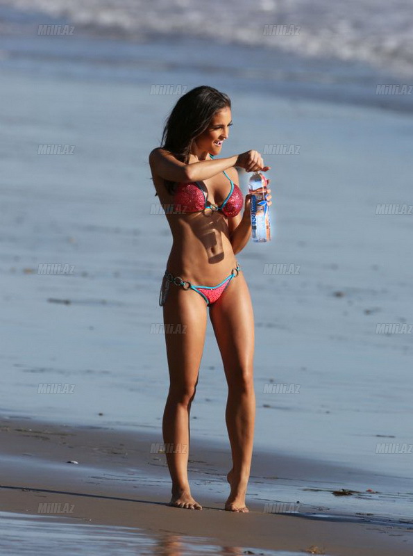 Playboy gözəlindən erotik pozalar - FOTOSESSİYA