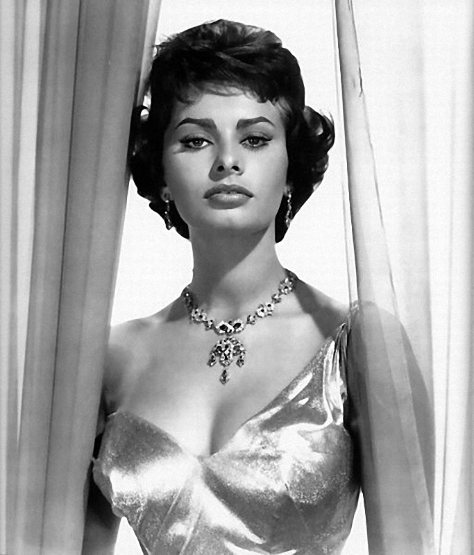 Sofi Loren: ən gözəl italyan xanım - FOTO
