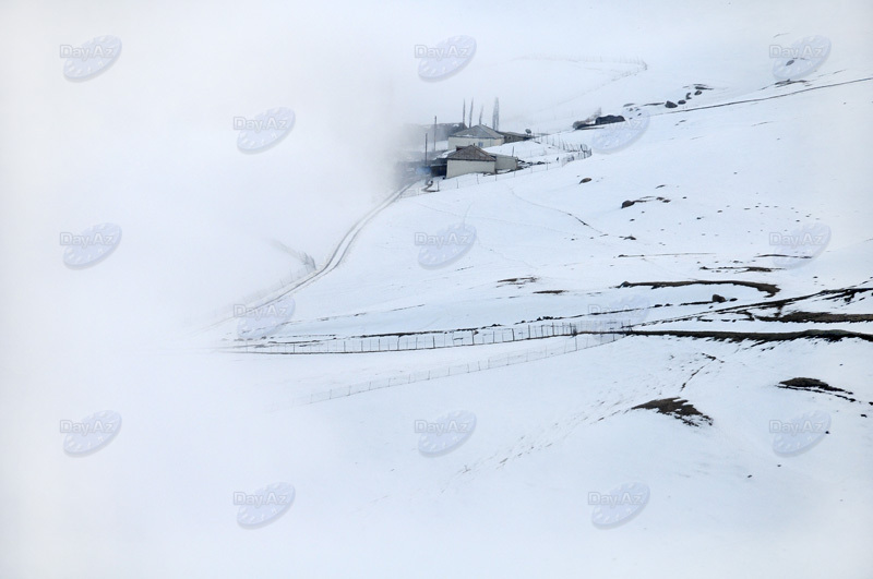 Azərbaycan dağlarının qış görüntüləri - FOTOSESSİYA
