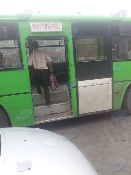 Bakıda özbaşına avtobus marşrutları - SİYAHI - FOTO